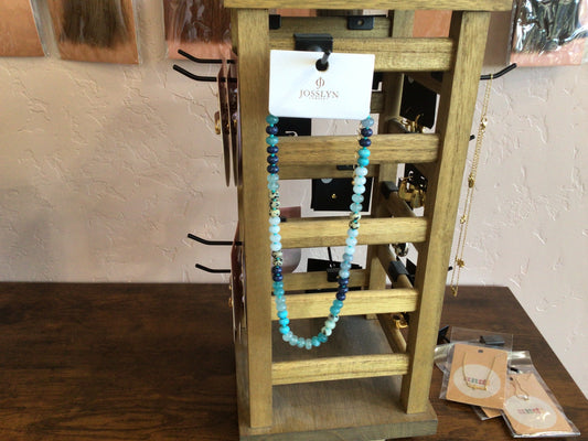 Beaded necklace